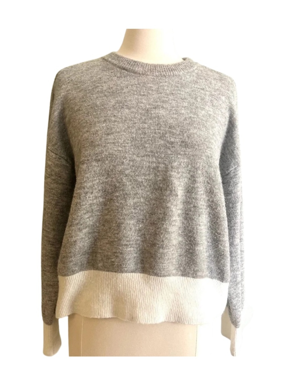 H&M Gray White Colorblock Crewneck Sweater Size Medium